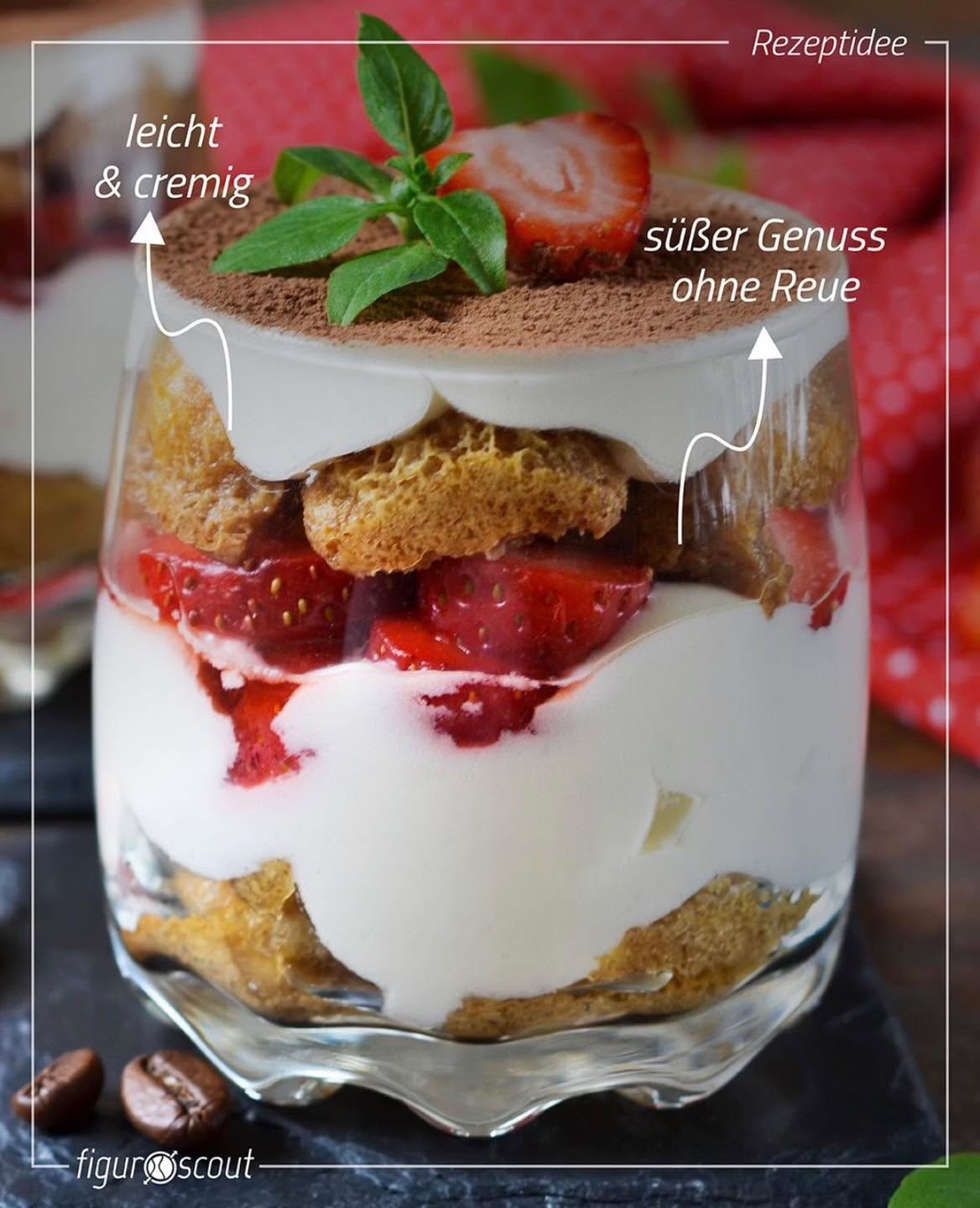 CREMIG. FRISCH. SOMMER AUF DEM LÖFFEL.🍓
Dieses Erdbeer-Tiramisu schmeckt wie Cheat Day — fühlt sich aber leicht, frisch 